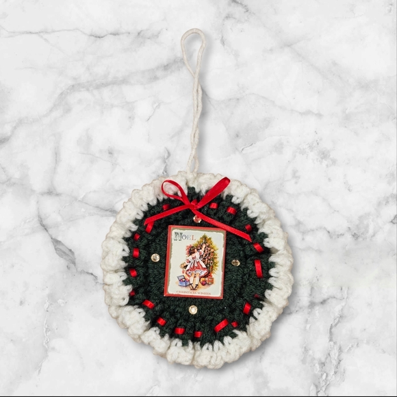 Christmas Ornament Small Crochet Wreaths Set of 4, Teddy Bears,Christmas Gnome, - Picture 4 of 7
